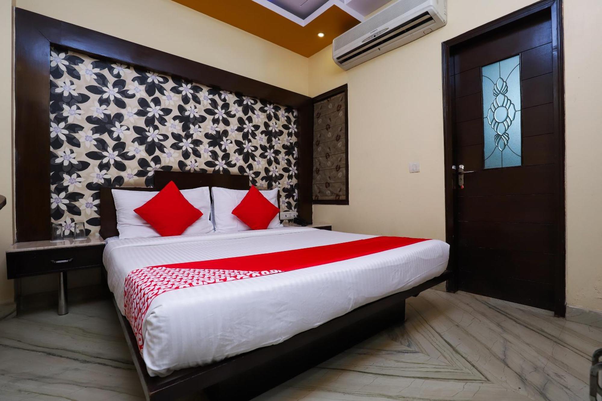 Hotel O J P Inn Near Patel Nagar Metro Station New Delhi Exterior photo