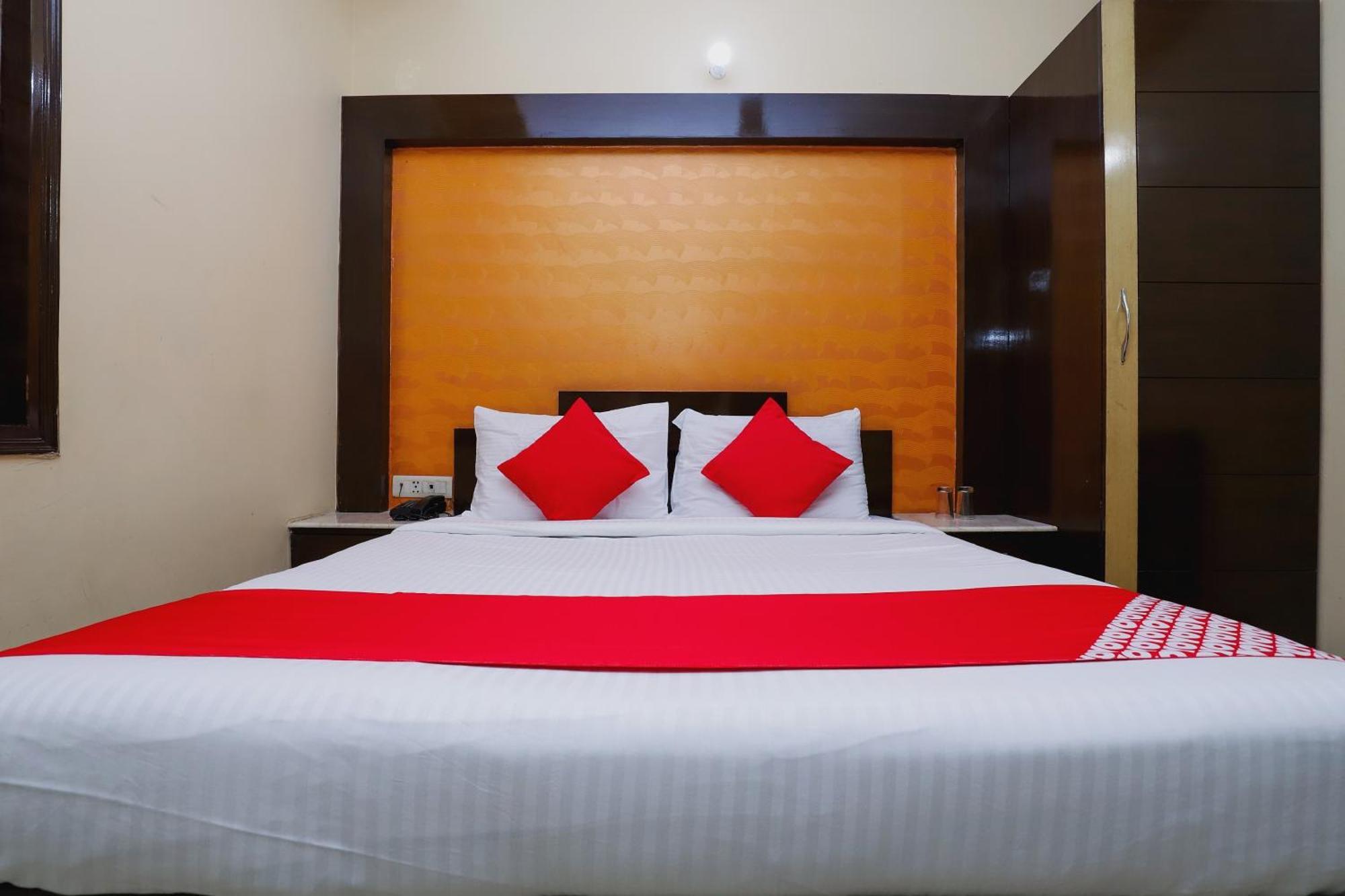 Hotel O J P Inn Near Patel Nagar Metro Station New Delhi Exterior photo