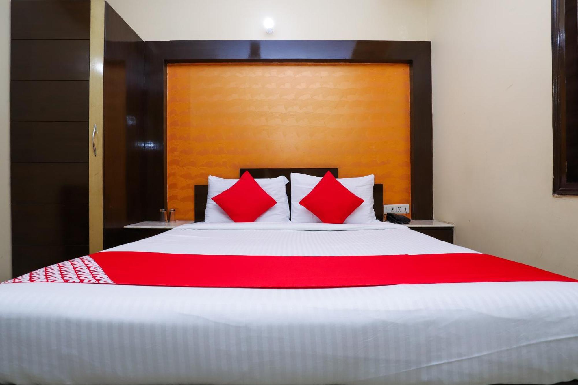 Hotel O J P Inn Near Patel Nagar Metro Station New Delhi Exterior photo